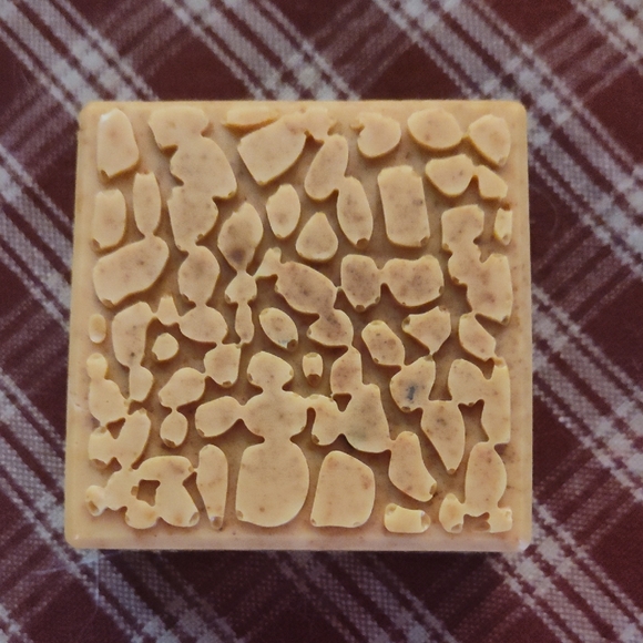 Turmeric Tea Tree Soap - Picture 1 of 2